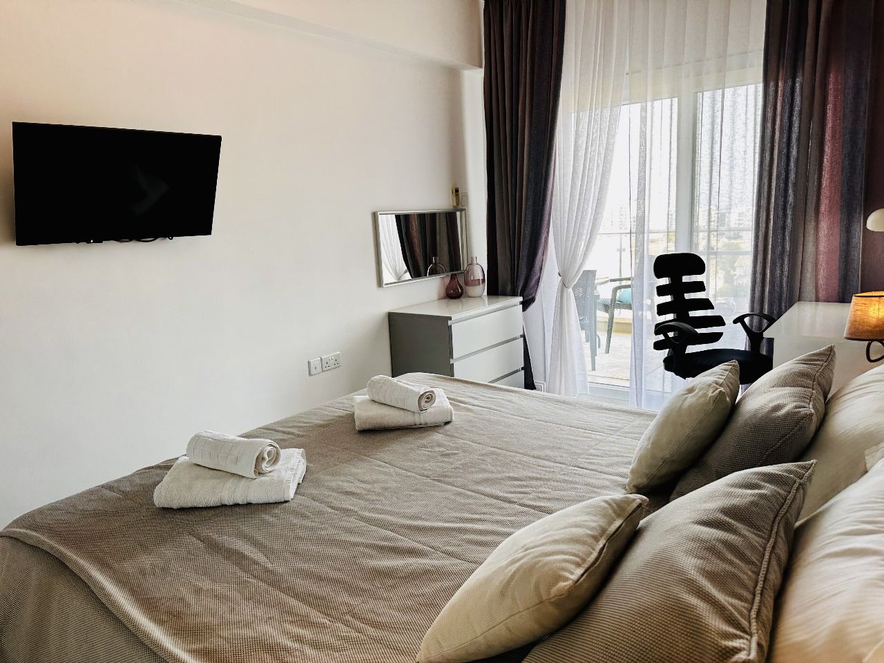 2-комнатные апартаменты 65 м² с террасой 15 м² в курортном комплексе — фото 29