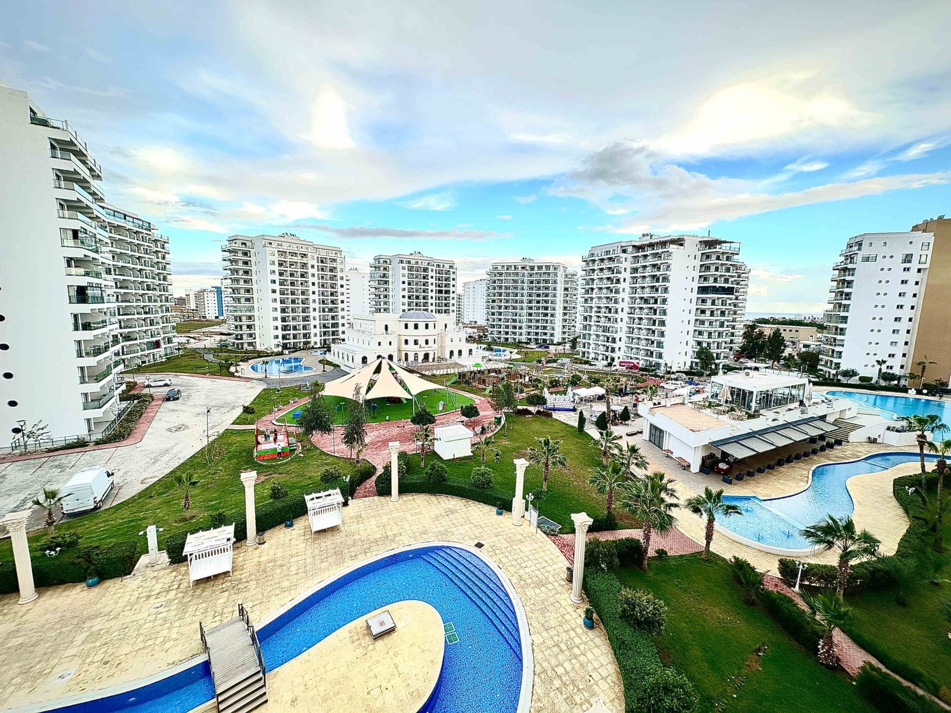 2-комнатные апартаменты 65м2 с балконом 8м2 в курортном комплексе — фото 35