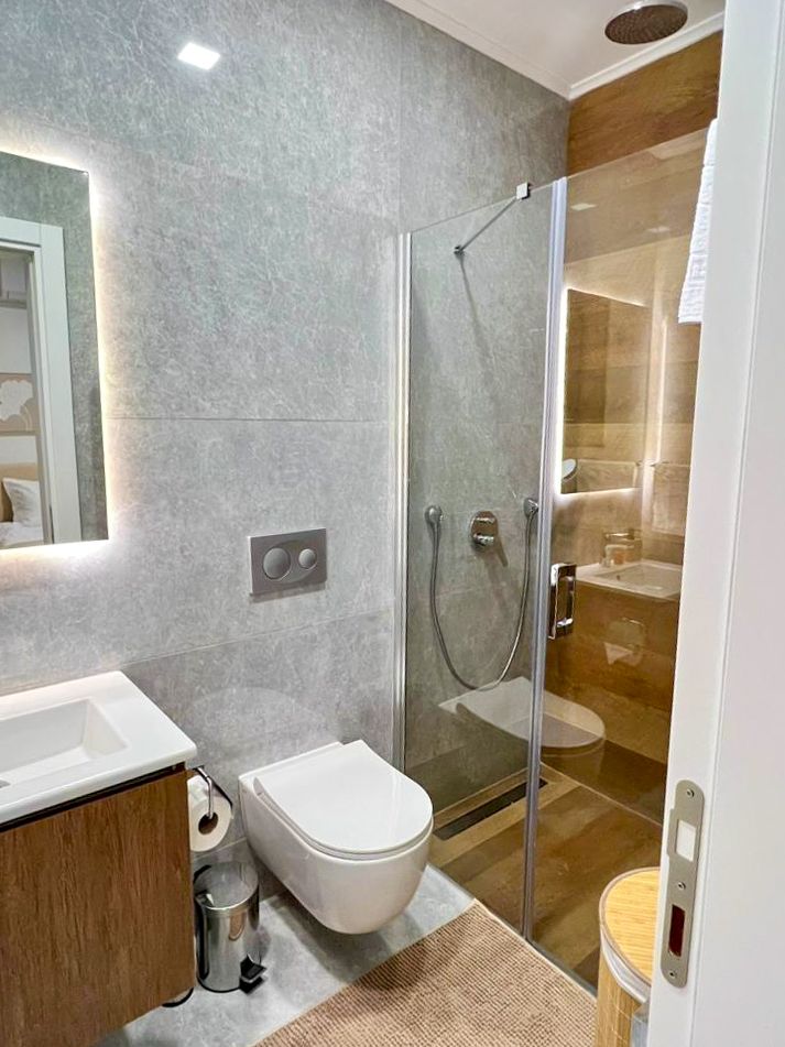 3-комнатные апартаменты 104 м² с балконом 9 м² в Енибогазичи — фото 12