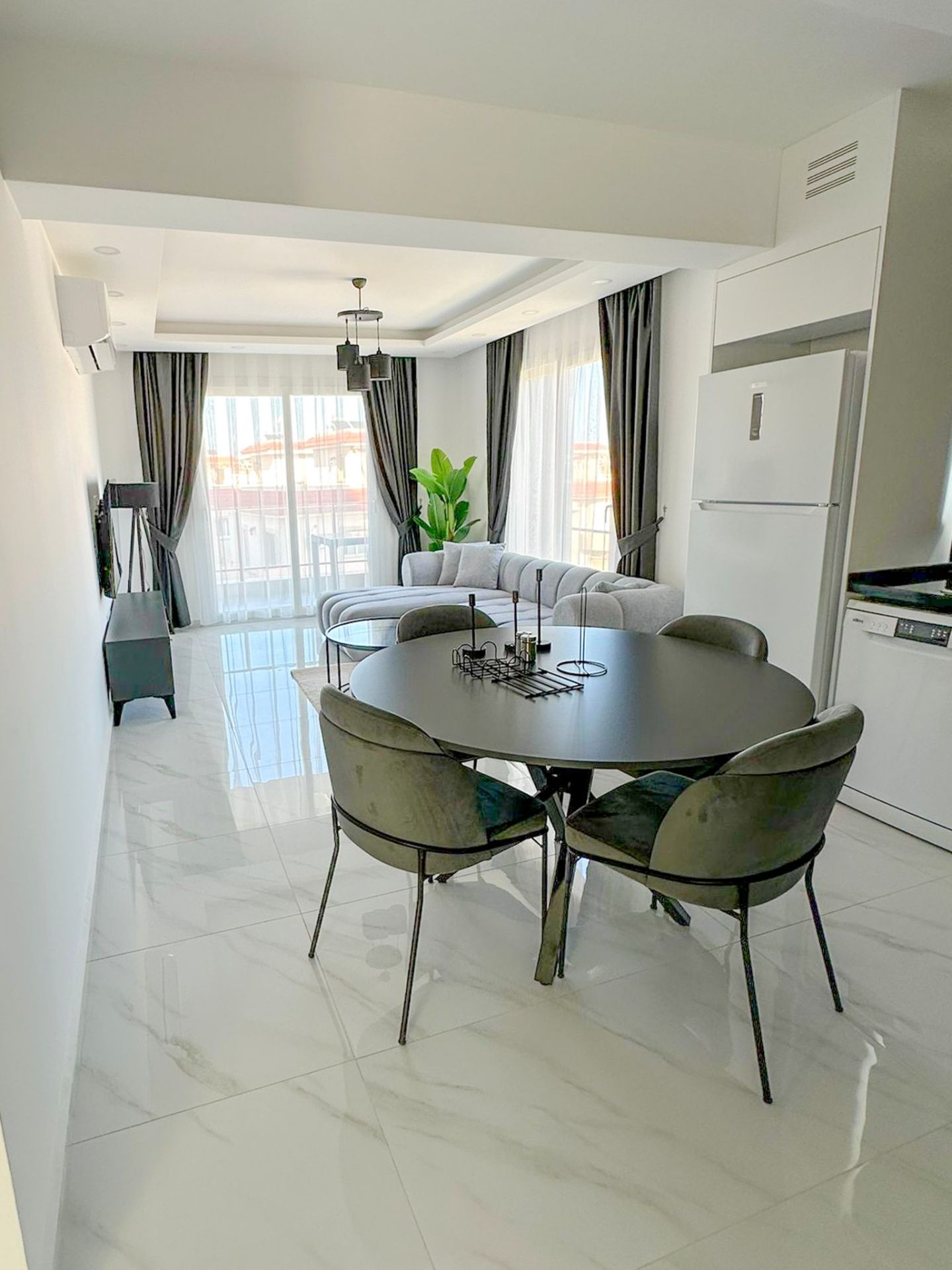 3-комнатные апартаменты 79 м² с балконом в 550 метрах от моря — фото 7