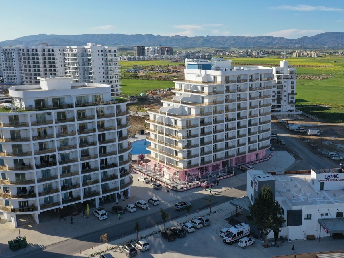 Студия 47 м² с балконом 7 м² и полной меблировкой — фото 2