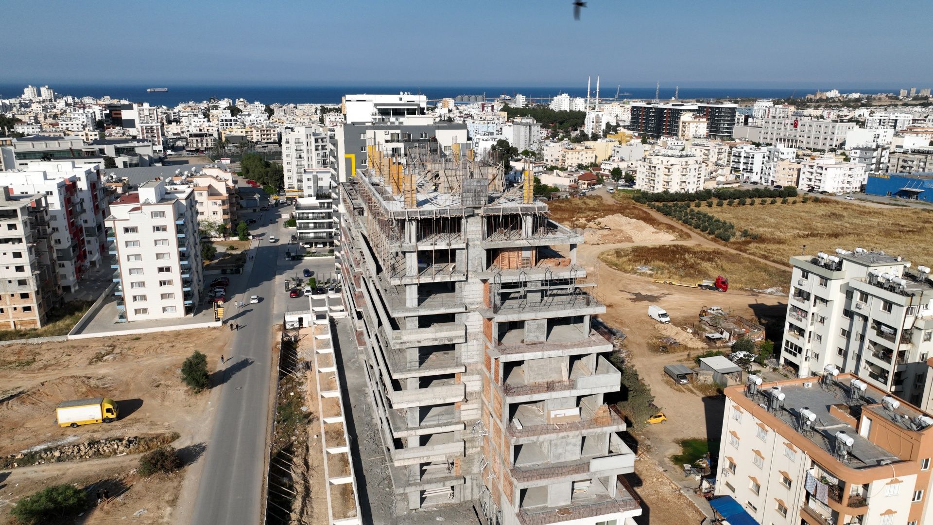 Двухкомнатная квартира 84 м² с террасой 21 м² в центре Фамагусты — фото 14