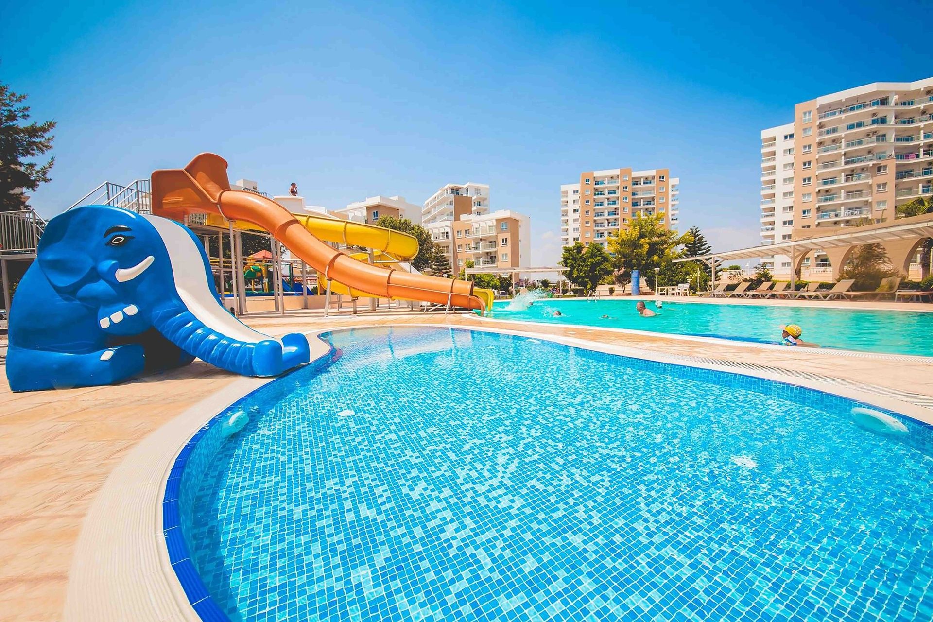 Студия 48 м² с террасой 8 м² в курортном комплексе — фото 3