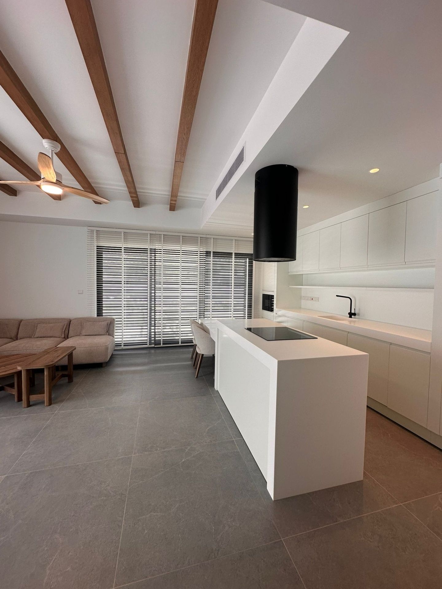 3-комнатные апартаменты 116 м² с собственным садом 55 м² в Алсанджаке — фото 20