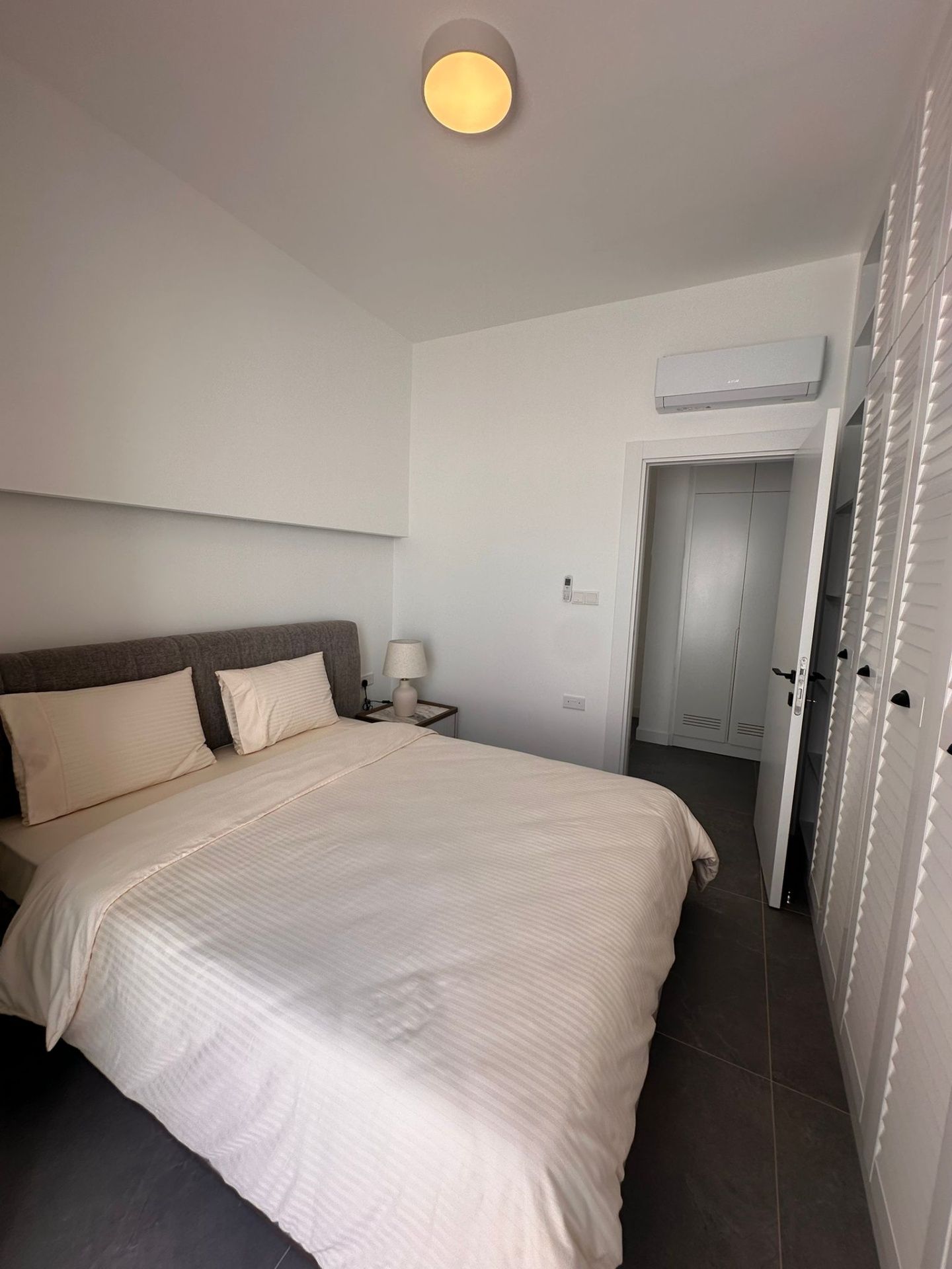 3-комнатные апартаменты 116 м² с собственным садом 55 м² в Алсанджаке — фото 30