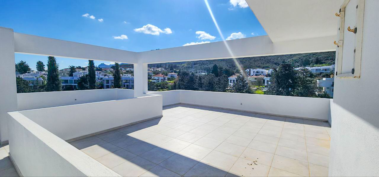3-комнатный апартаменты 95 м² с террасой на крыше 40 м² и видами на море и горы — фото 27