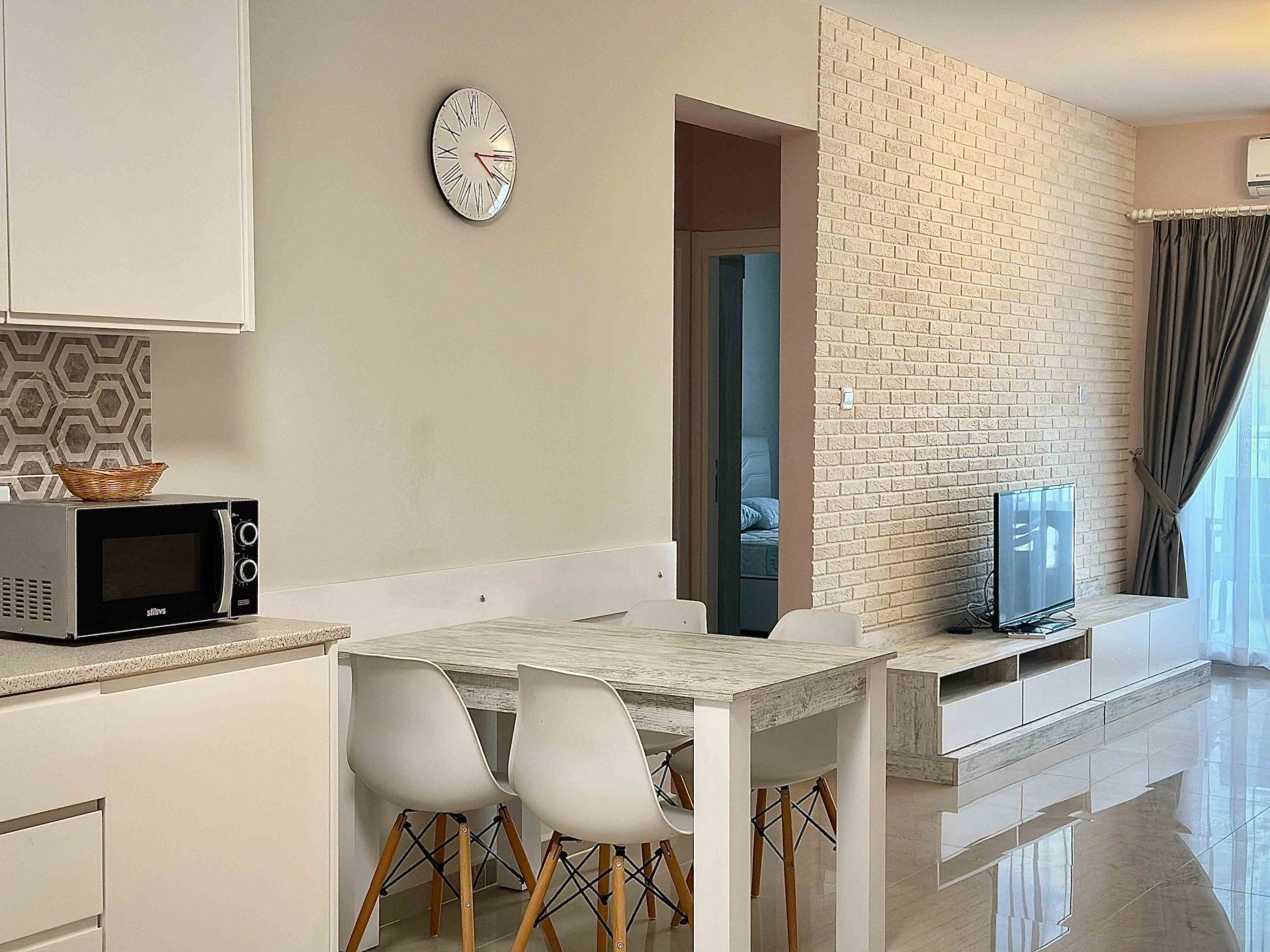 2-комнатные апартаменты 65м2 с балконом 8м2 в курортном комплексе — фото 12