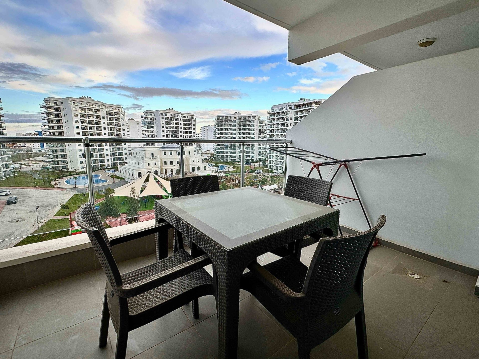 2-комнатные апартаменты 65м2 с балконом 8м2 в курортном комплексе — фото 26