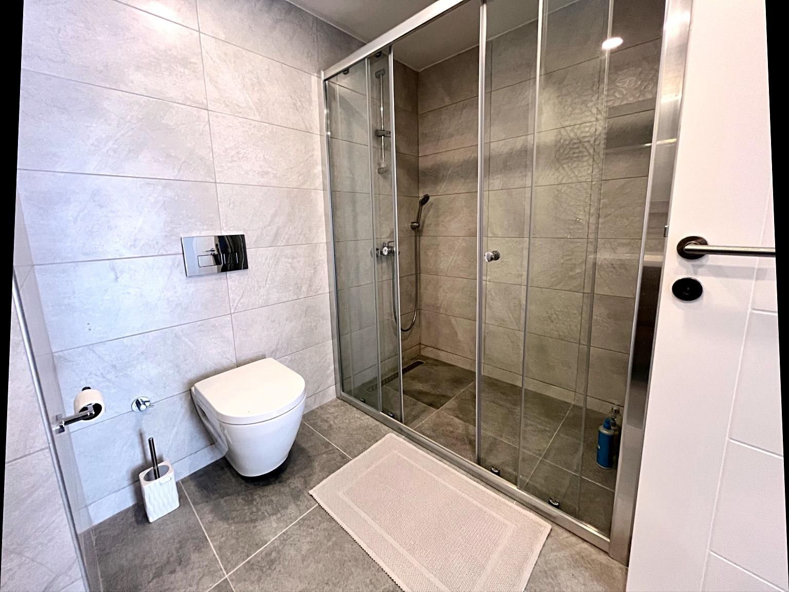 3-комнатные апартаменты 99 м² с видом на горы — фото 13