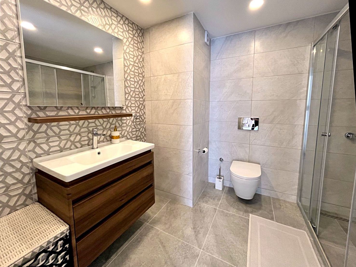 3-комнатные апартаменты 99 м² с видом на горы — фото 12