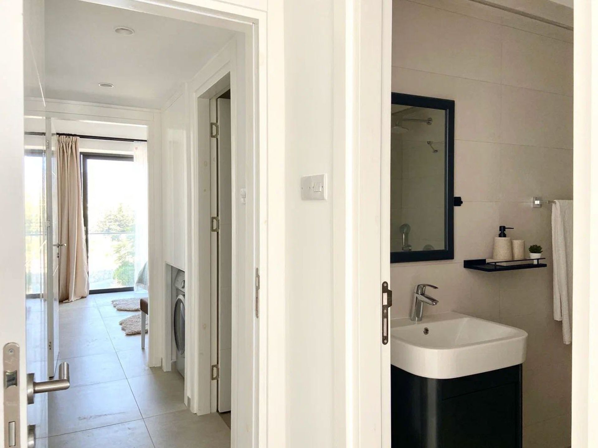 3-комнатный пентхаус 83 м² с террасой на крыше 60 м² и полным дизайн-пакетом в 200 метрах от моря! — фото 9