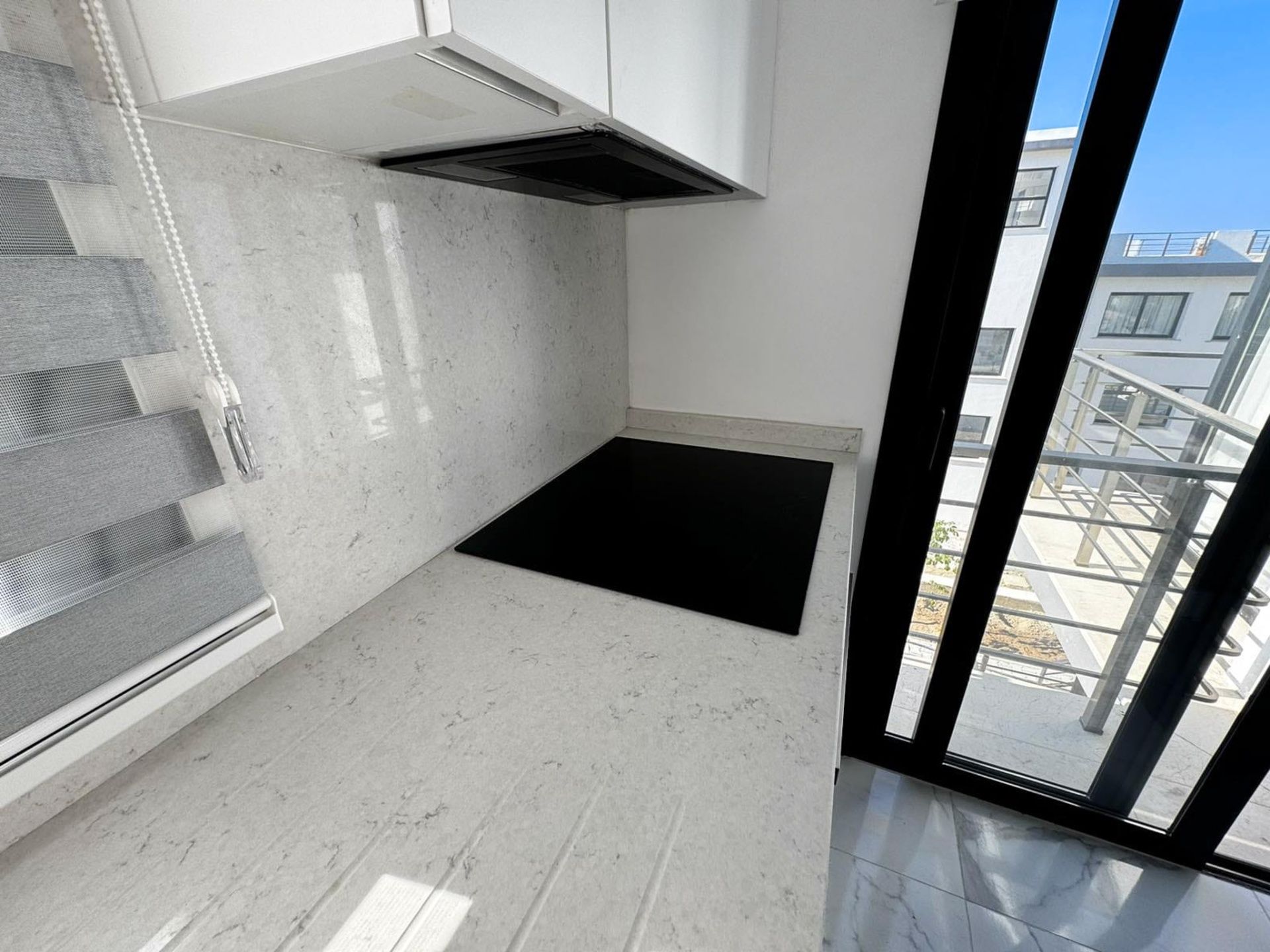 2-комнатный пентхаус 48 м² с террасой на крыше 48 м² и видами на море — фото 9