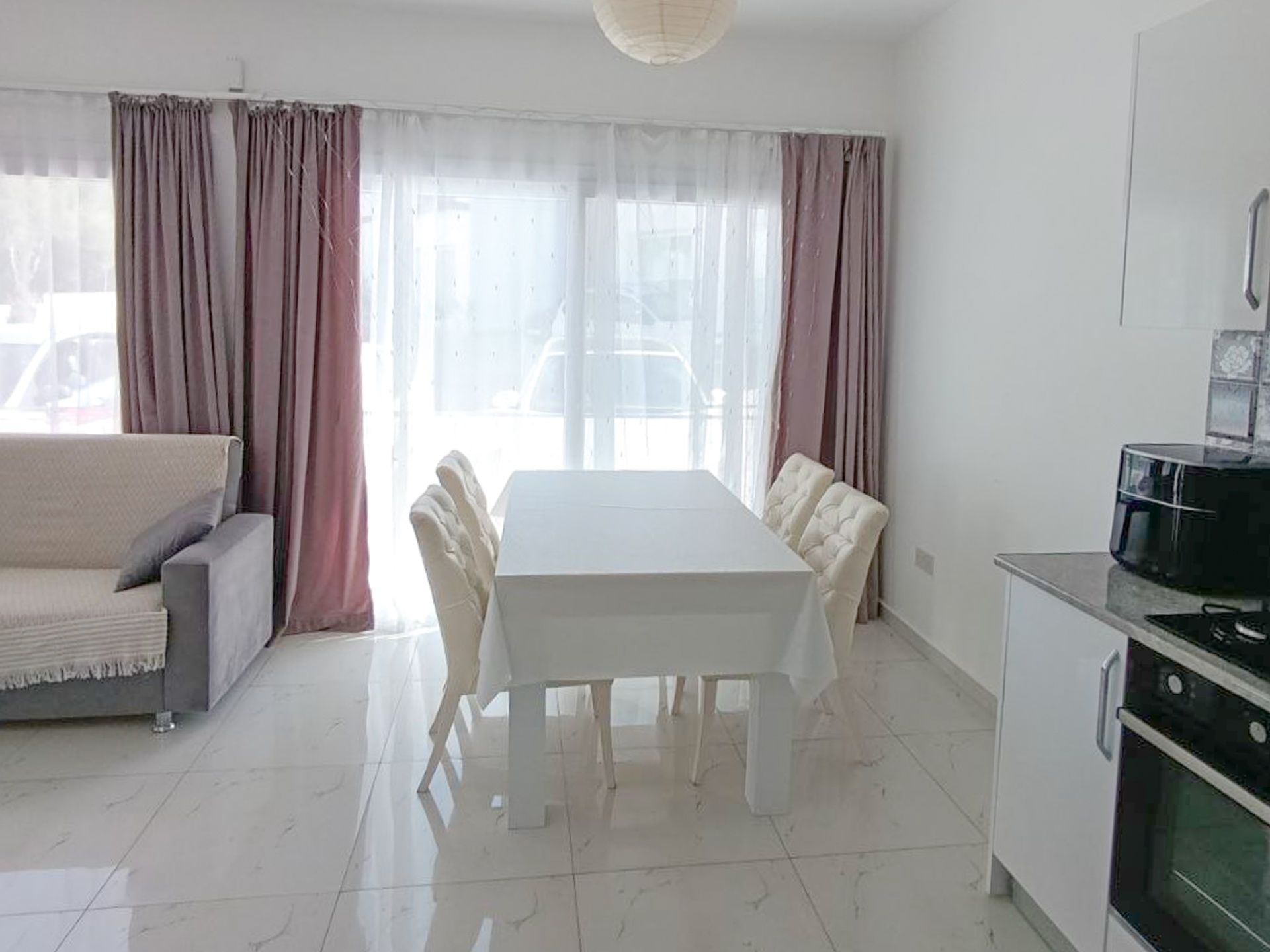 3-комнатные апартаменты 77 м² с мебелью и техникой в Лапте — фото 5