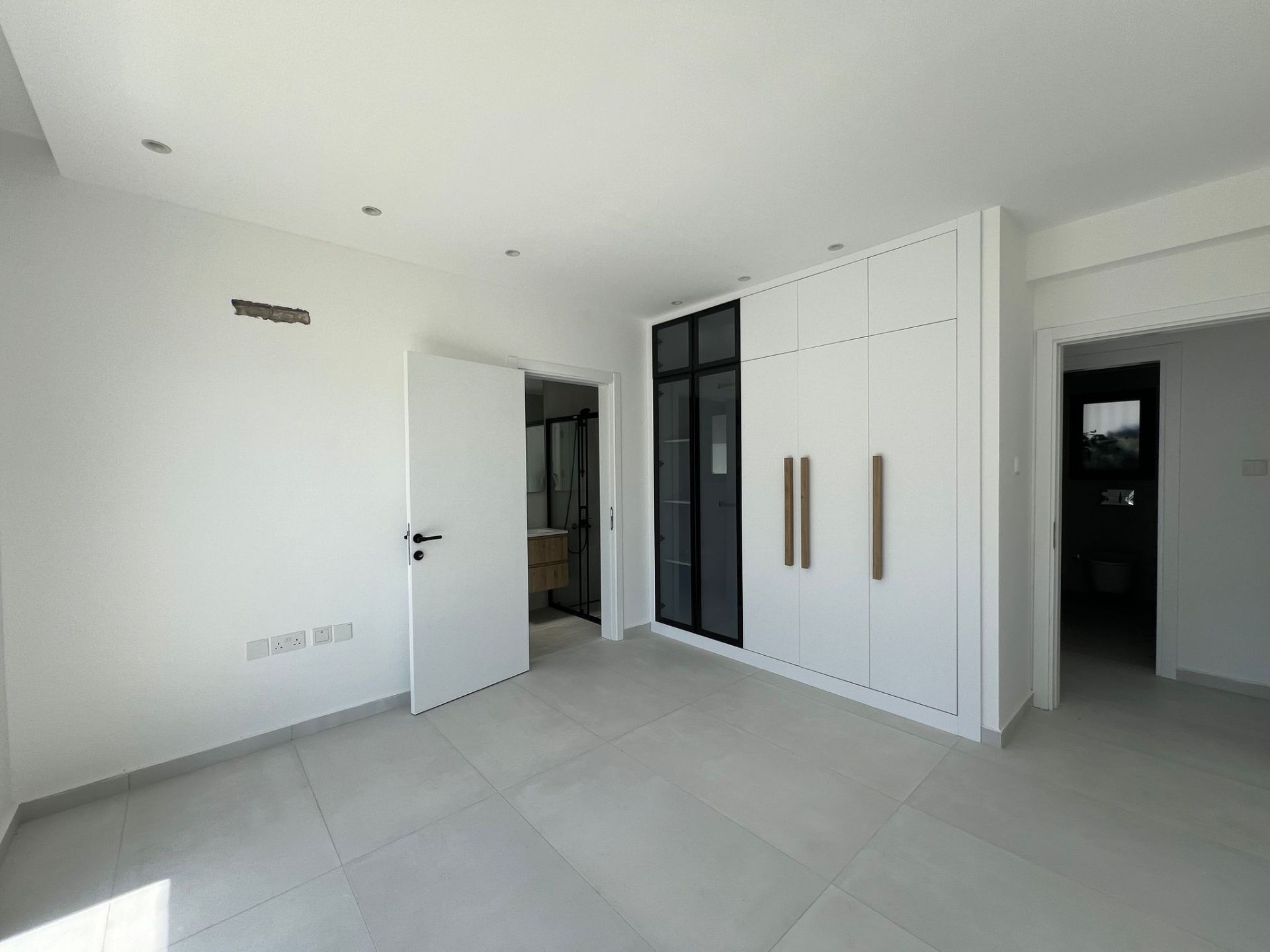 4-комнатные апартаменты 117 м² с террасой 11 м² с мебелью и техникой в Эсентепе — фото 11