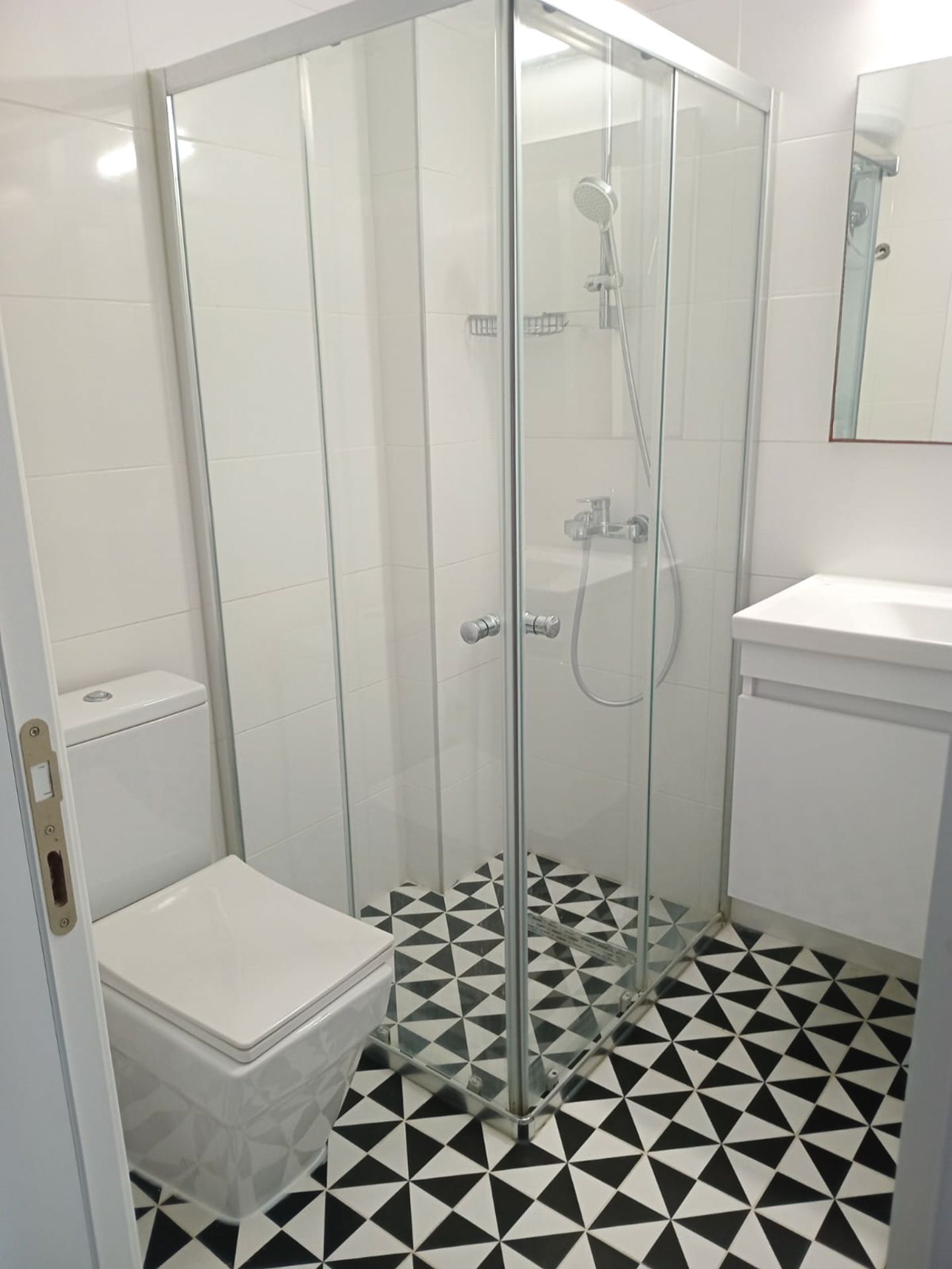 Студия 41 м² с балконом 8 м² в курортном комплексе — фото 13