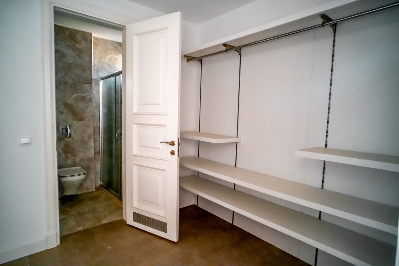 Квартира 4+1 (230 м2) с частным бассейном в Беллапаисе — фото 54