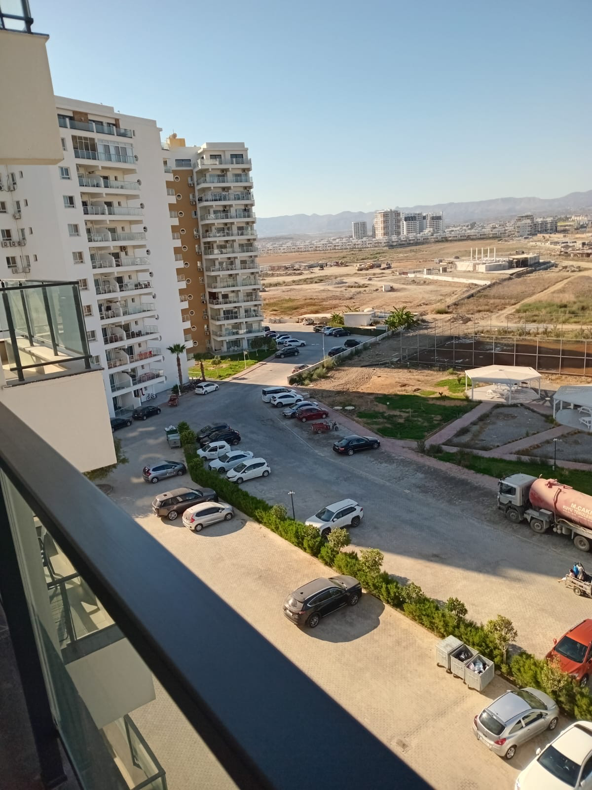 Студия 41 м² с балконом 8 м² в курортном комплексе — фото 17