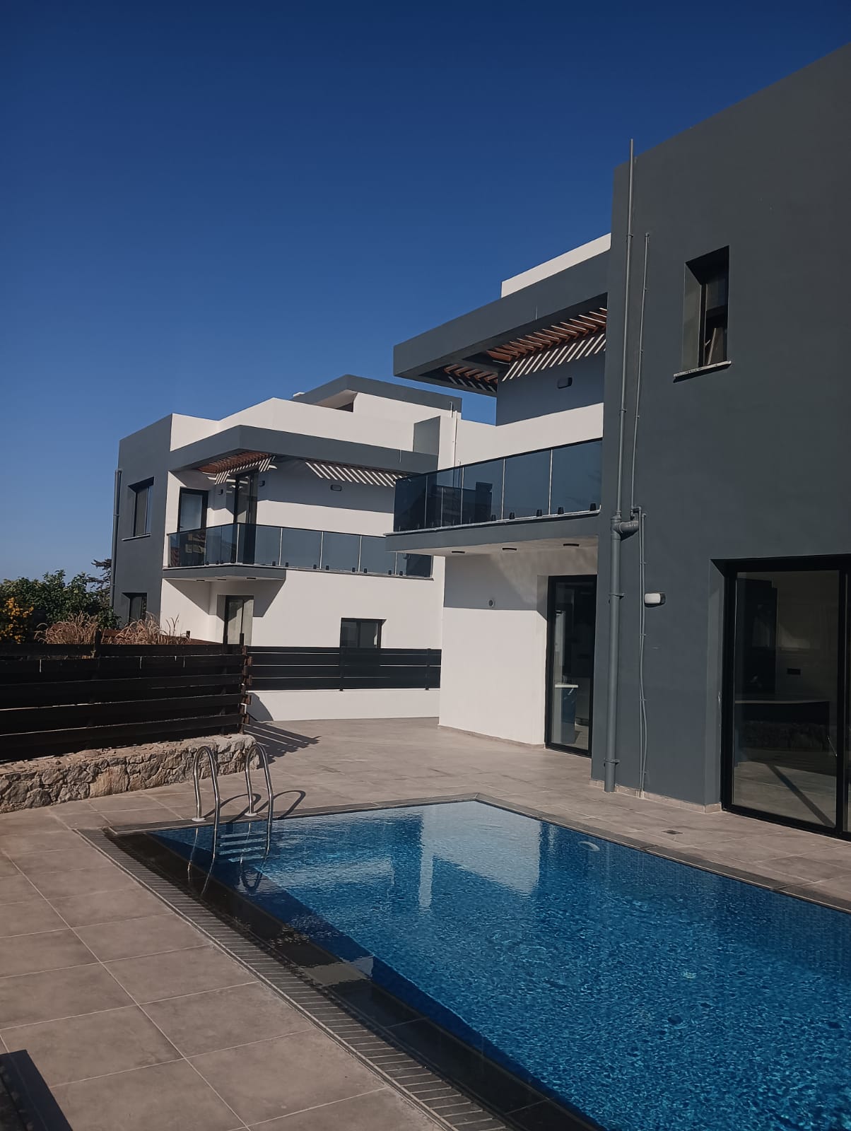 Комфортная вилла 4+1( 206 м²) с бассейном в Каршияке — фото 3