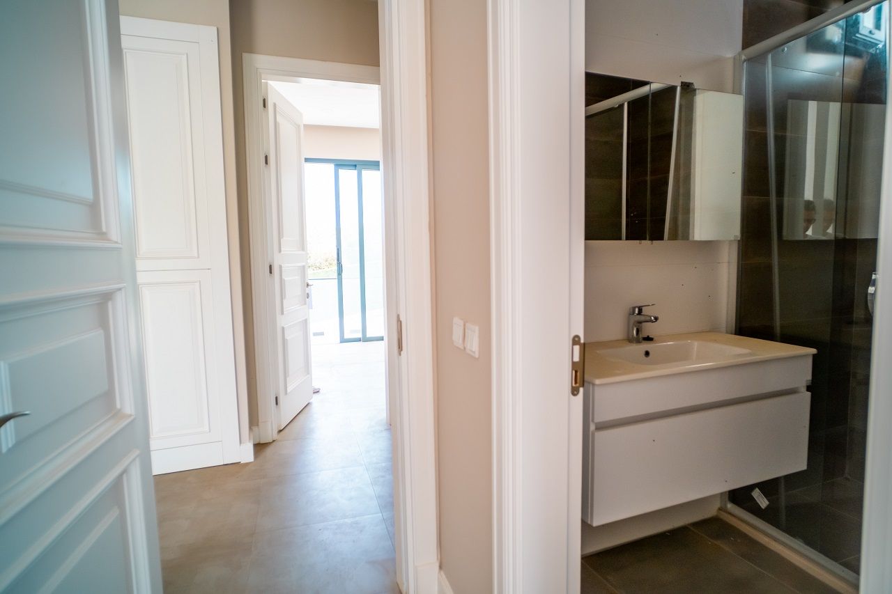 Квартира 4+1 (230 м2) с частным бассейном в Беллапаисе — фото 39