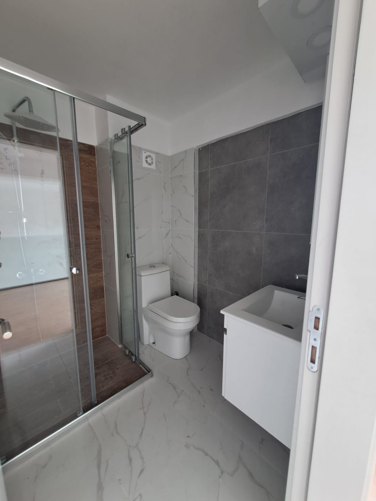 3-комнатные апартаменты loft 140 м² с большой террасой 38 м² в уютном комплексе — фото 12