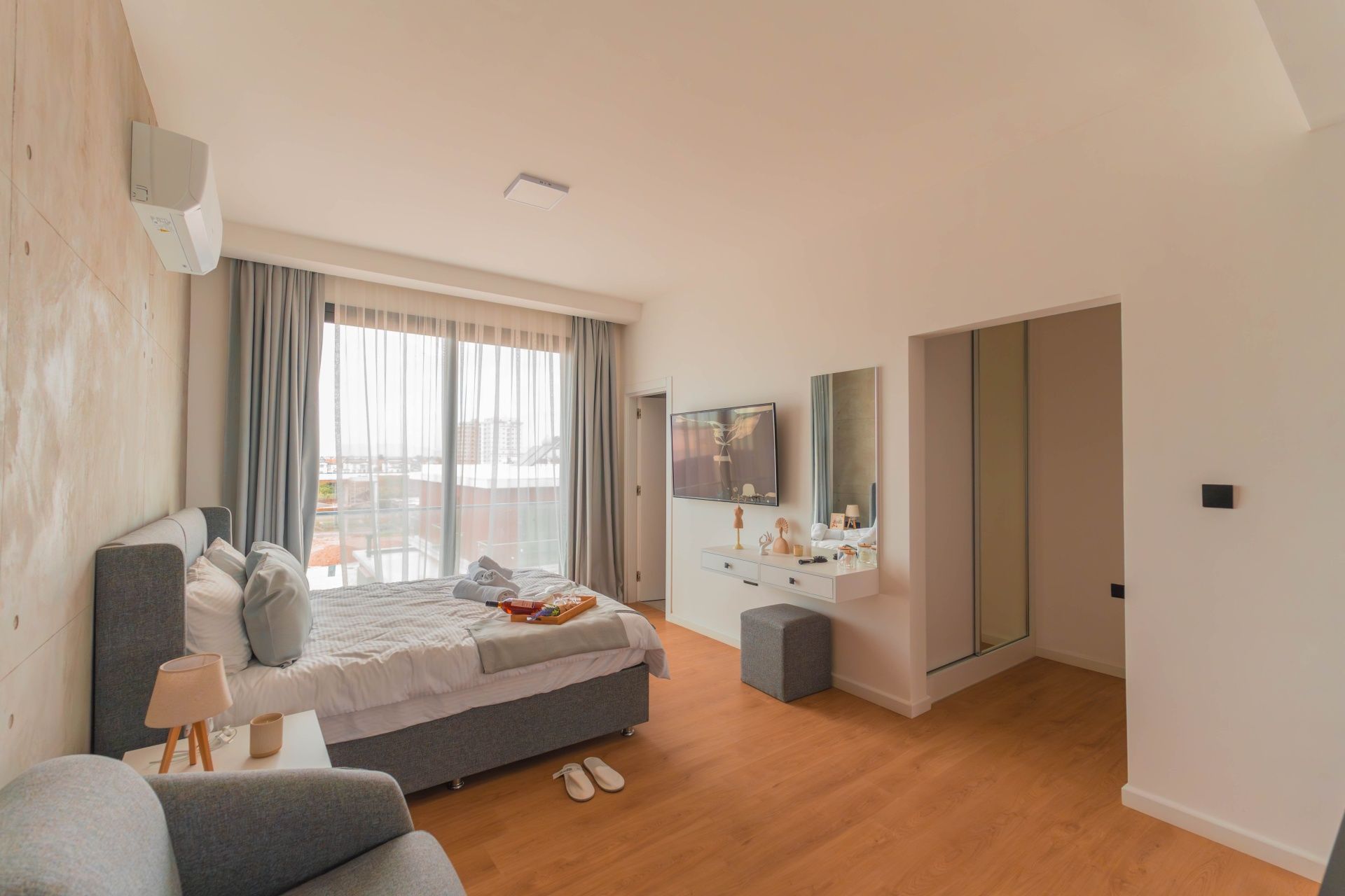 3-комнатные апартаменты loft 104 м² с террасой 9 м² с дизайн-пакетом — фото 7