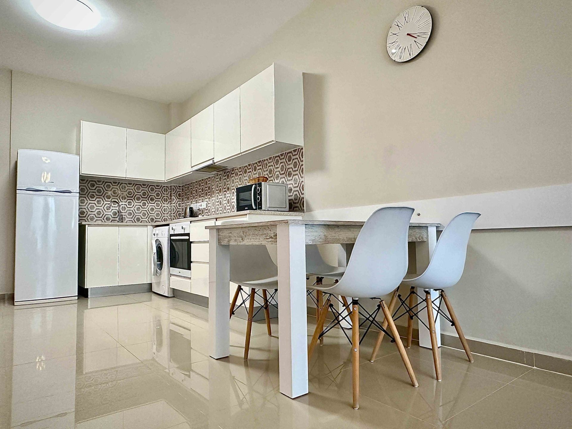 2-комнатные апартаменты 65м2 с балконом 8м2 в курортном комплексе — фото 14