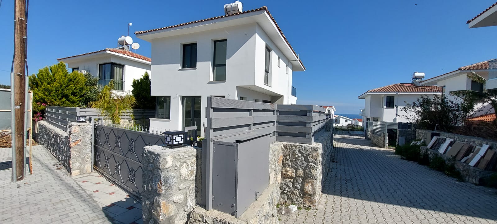 4-комнатная вилла 180 м² с бассейном в 2 минутах езды от пляжа — фото 2