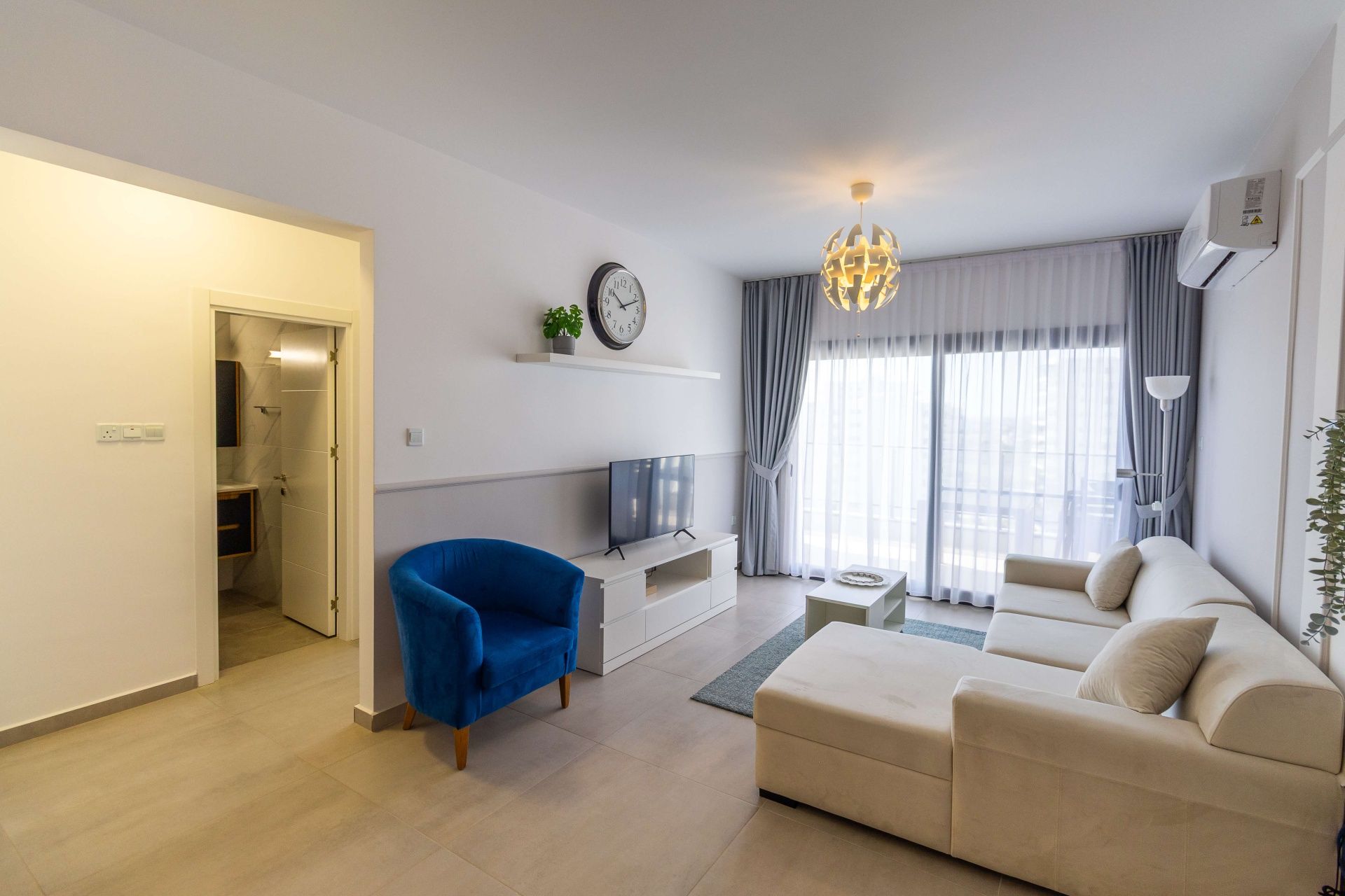 2-комнатные апартаменты 69 м² с террасой 13 м² в СПА комплексе — фото 6