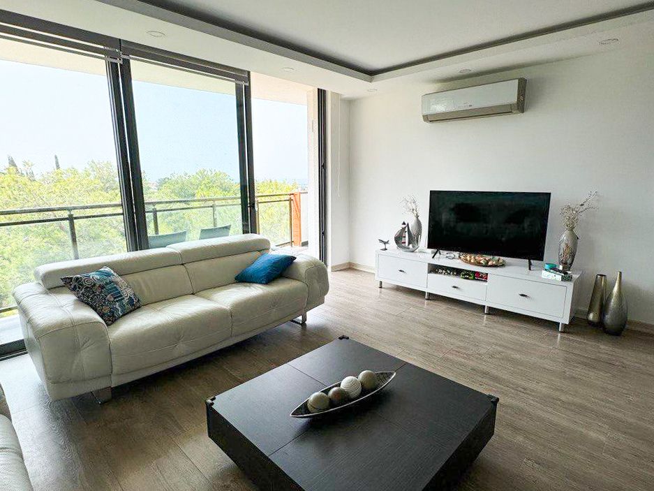 4-комнатные апартаменты 150 м² в роскошном комплексе в центре Кирении — фото 9