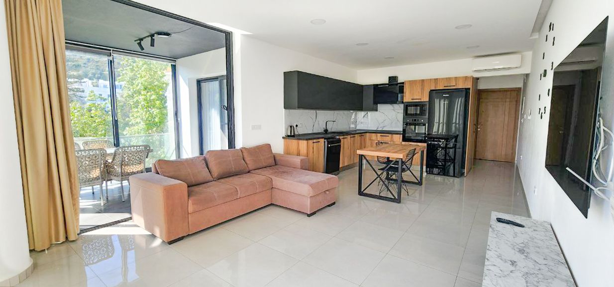 3-комнатный апартаменты 95 м² с террасой на крыше 40 м² и видами на море и горы — фото 2
