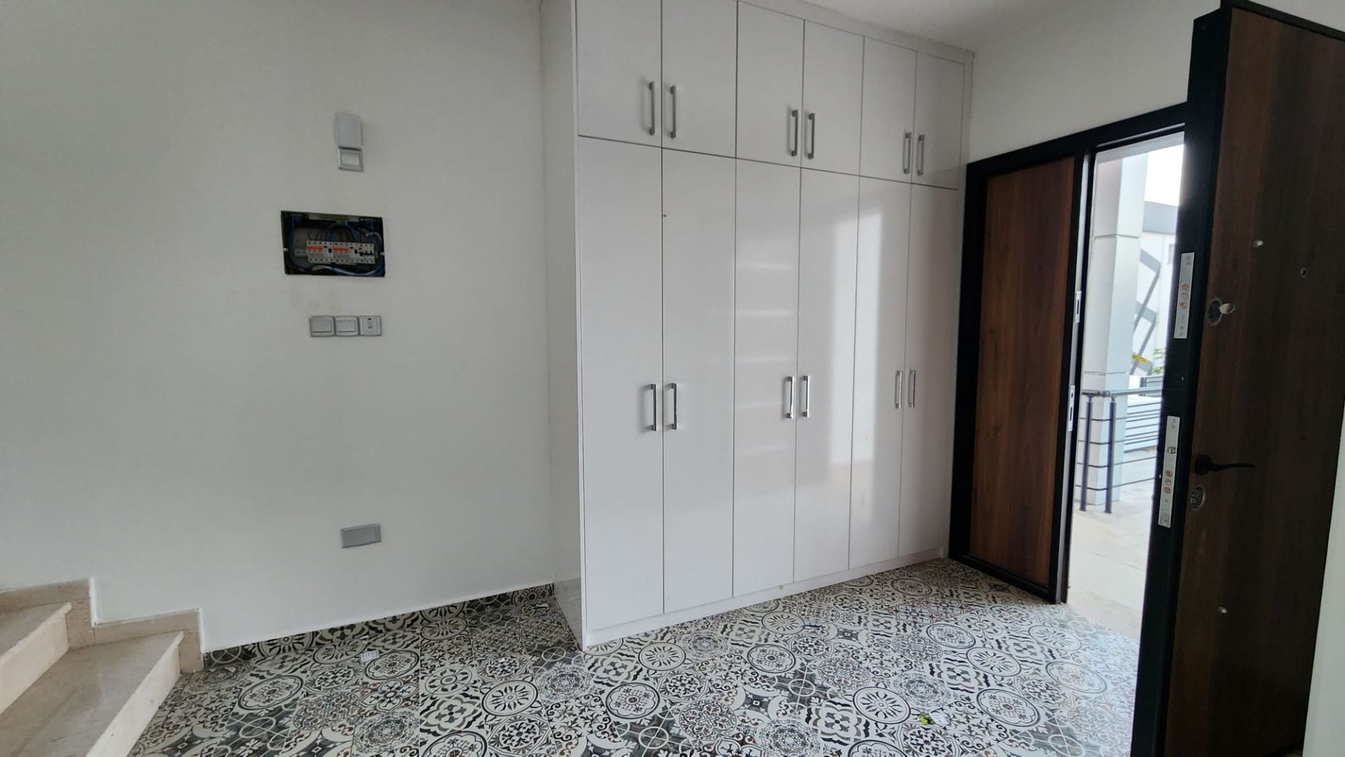 Современная вилла 3+1 (170 м2) рядом с морем  в Алсанджаке — фото 4