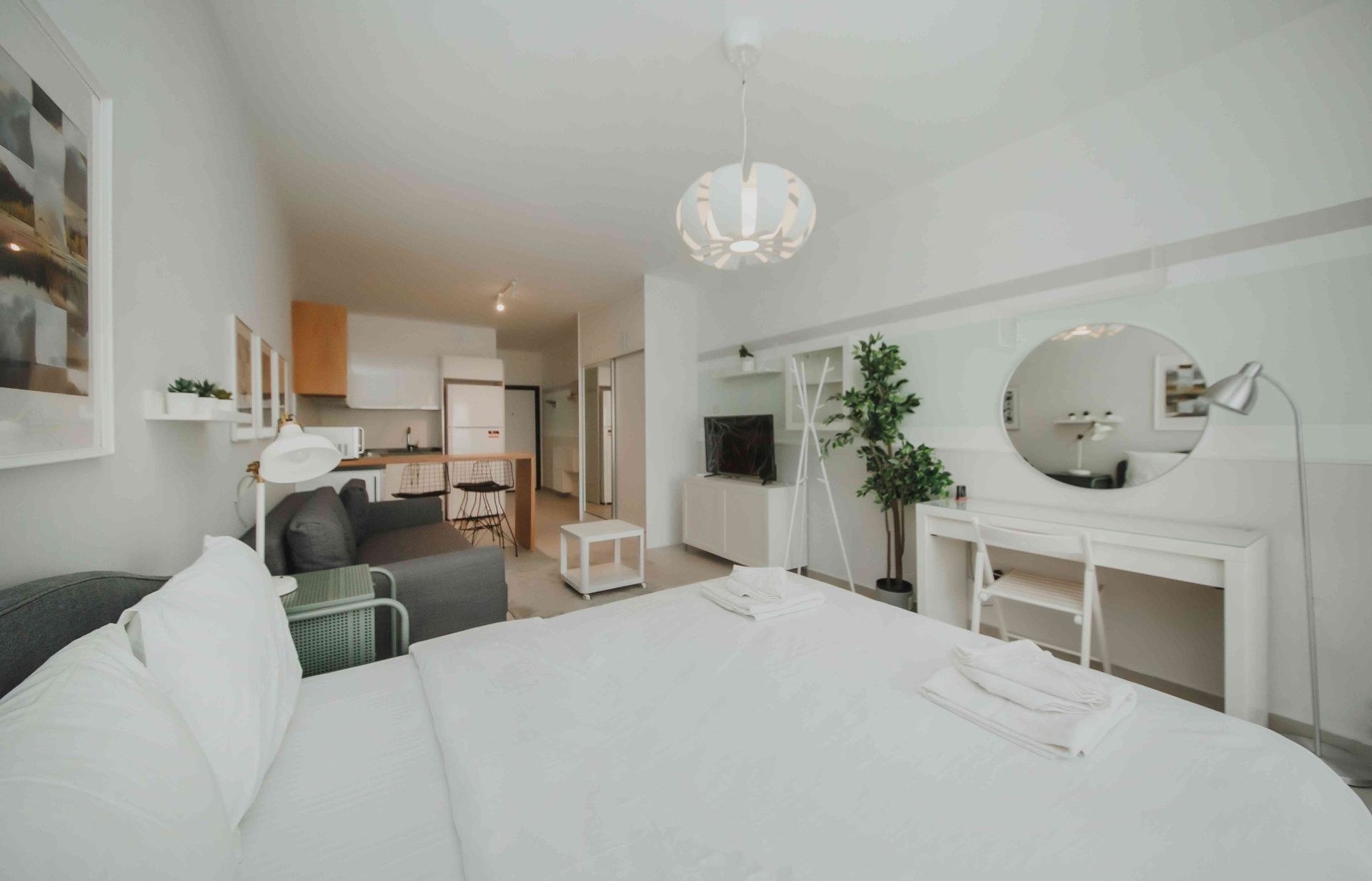 Студия 50 м2 c балконом 9м2 — фото 8