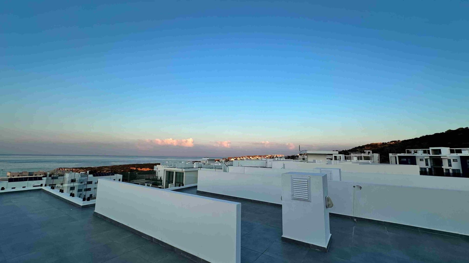 3-комнатный loft пентхаус 71 м² с террасой на крыше 35 м² в 350 метрах от моря  — фото 16