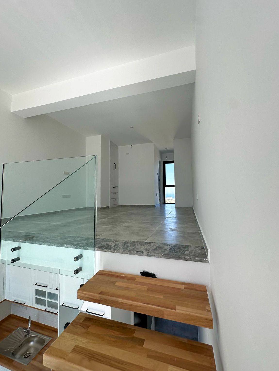 3-комнатный пентхаус loft 70 м² с террасой на крыше 35 м² с видами на море! — фото 8
