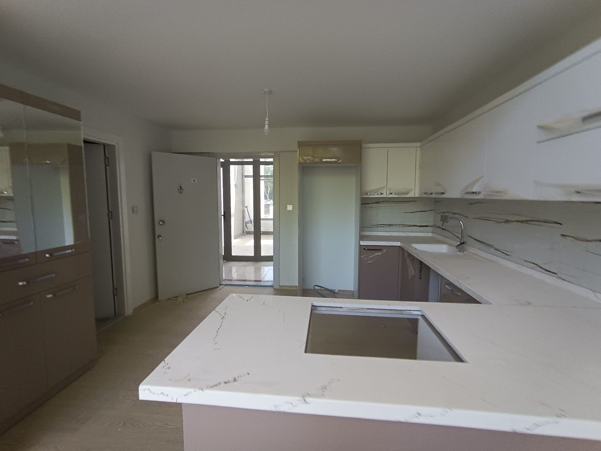 Квартира 1+1 Loft 92м² с балконом 17 м² в Фамагусте  — фото 23