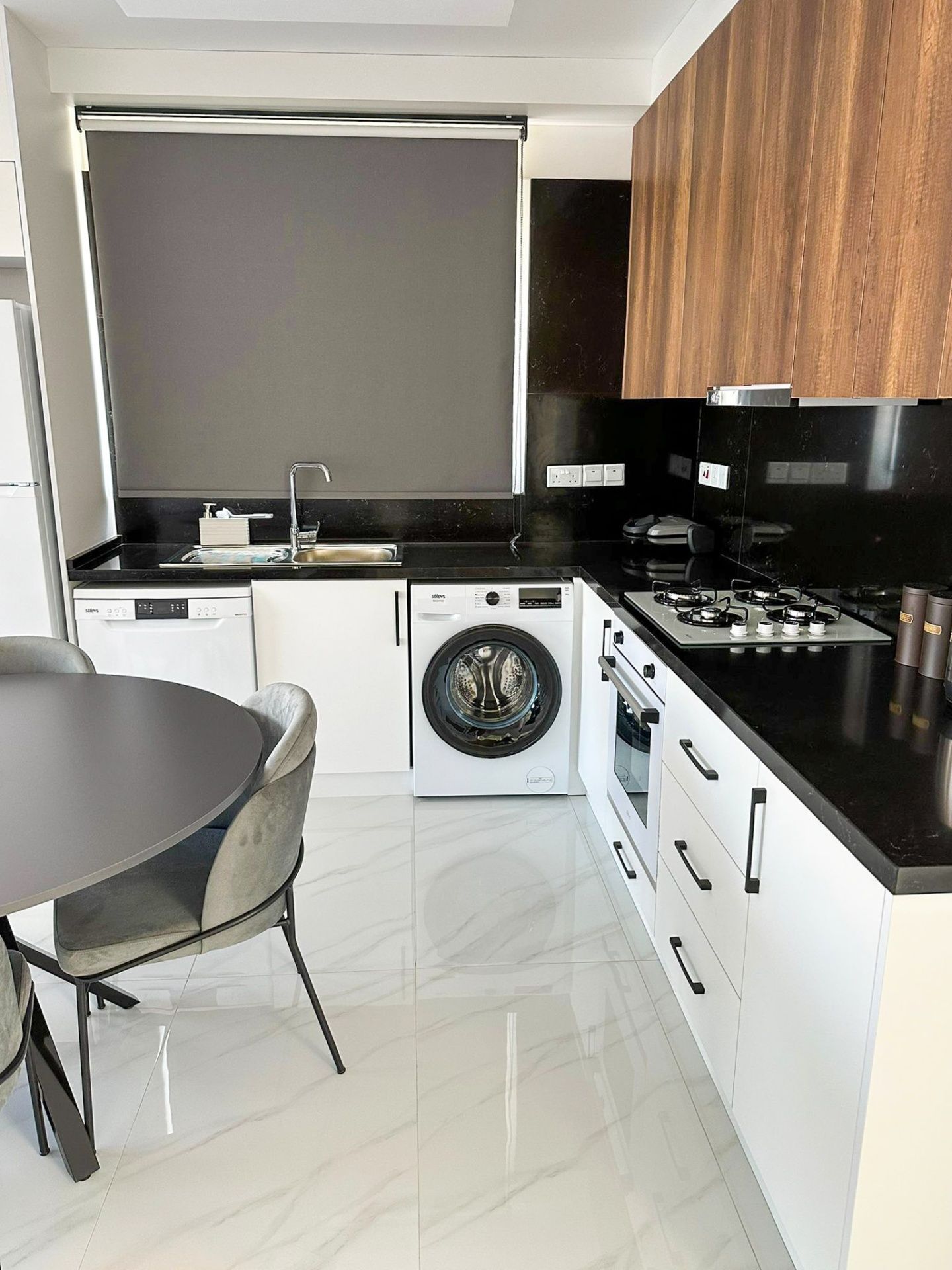 3-комнатные апартаменты 79 м² с балконом в 550 метрах от моря — фото 6
