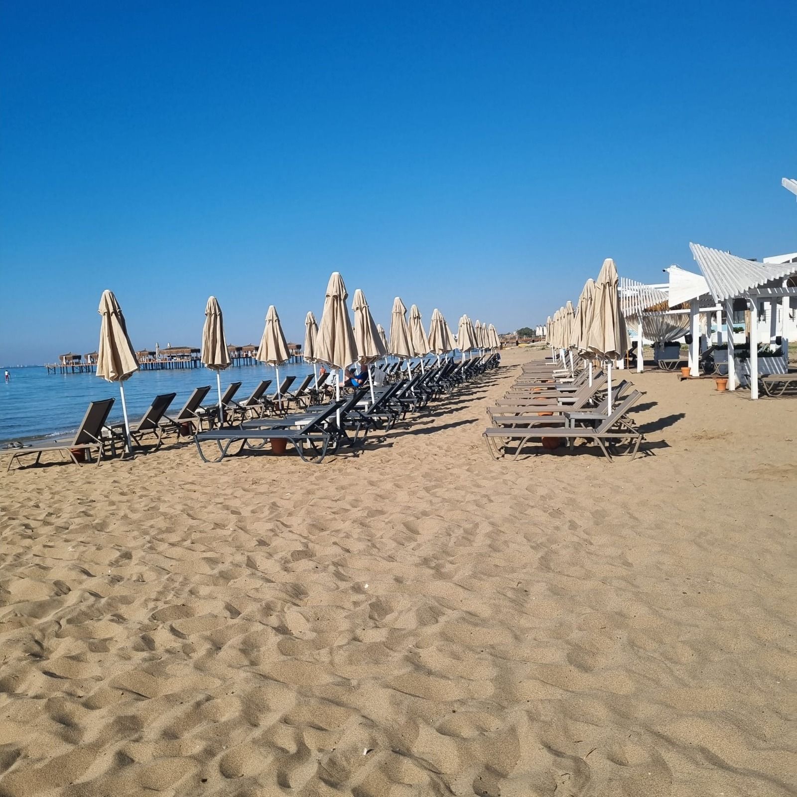 Студия 50м2 с террасой 9м2 недалеко от пляжа — фото 16