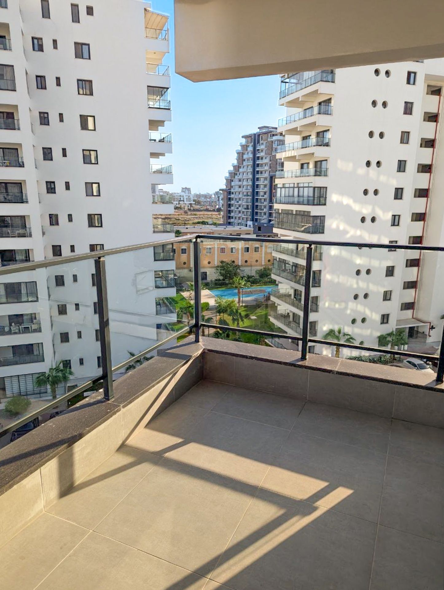 Студия 48 м² с террасой 8 м² в курортном комплексе — фото 9