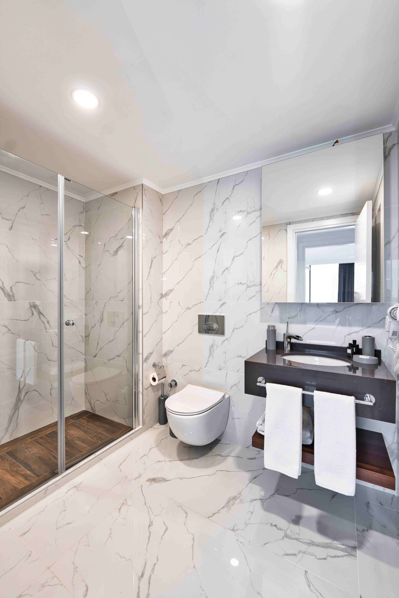 2-комнатные апартаменты 64 м² с террасой 8,5 м² и дизайн-пакетом в роскошном комплексе — фото 12