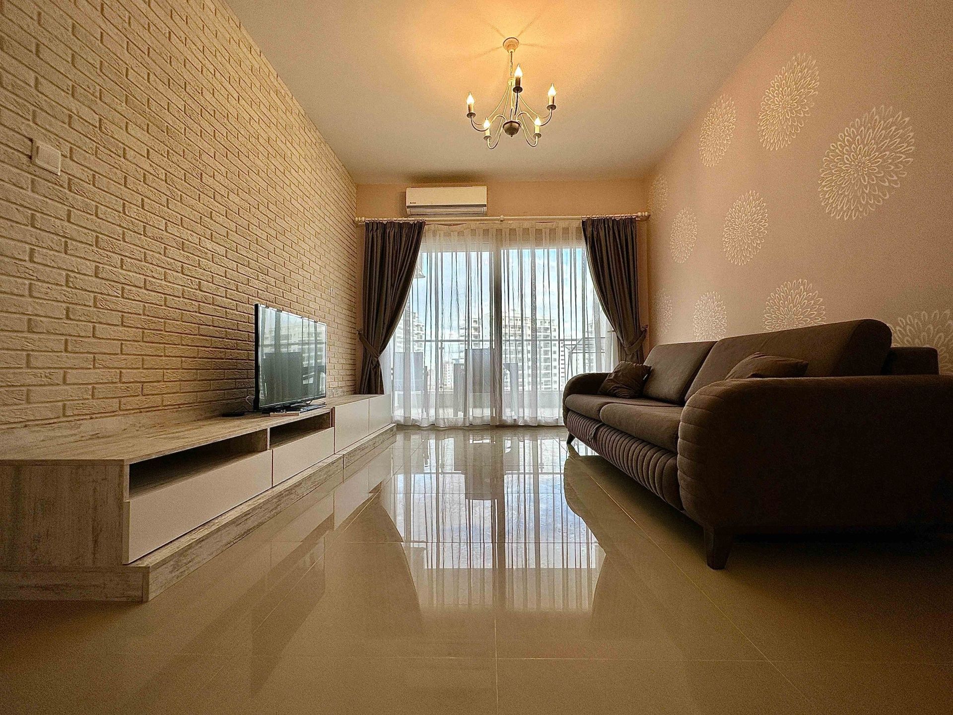 2-комнатные апартаменты 65м2 с балконом 8м2 в курортном комплексе — фото 8
