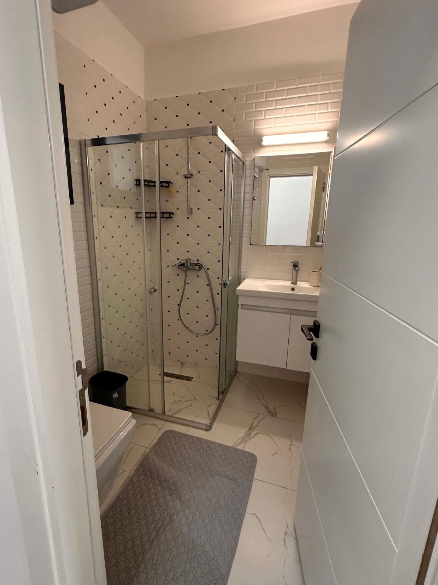 Студия 52 м² с балконом 8 м², мебелью и техникой в курортном комплексе — фото 9