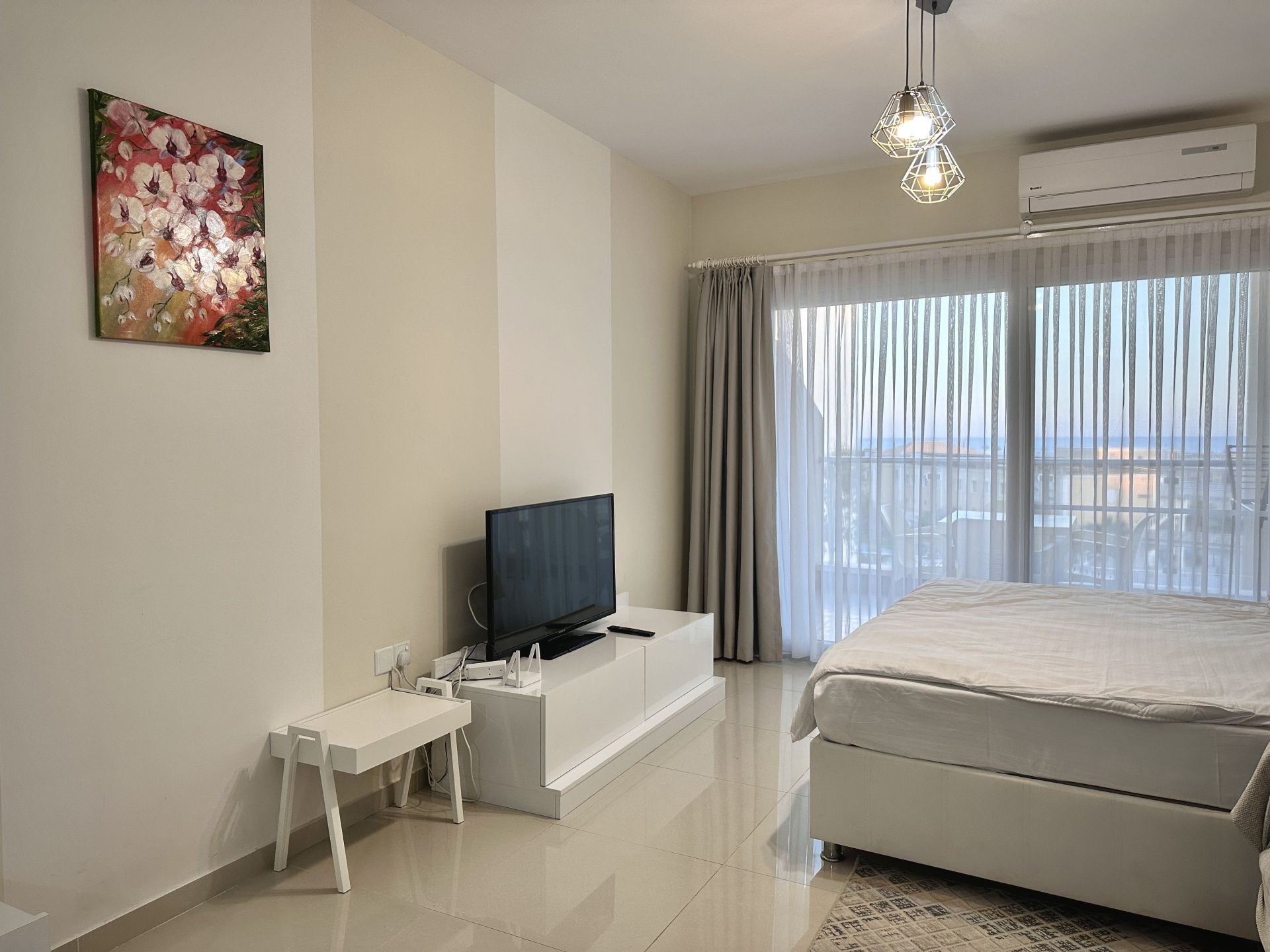 Студия 51 м² с террасой 8,2 м², откуда открывается вид на море — фото 12