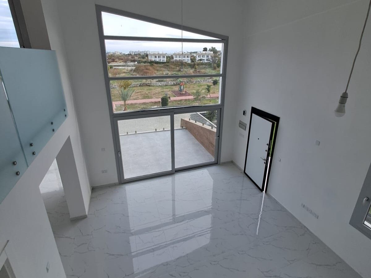 3-комнатные апартаменты loft 140 м² с большой террасой 38 м² в уютном комплексе — фото 1