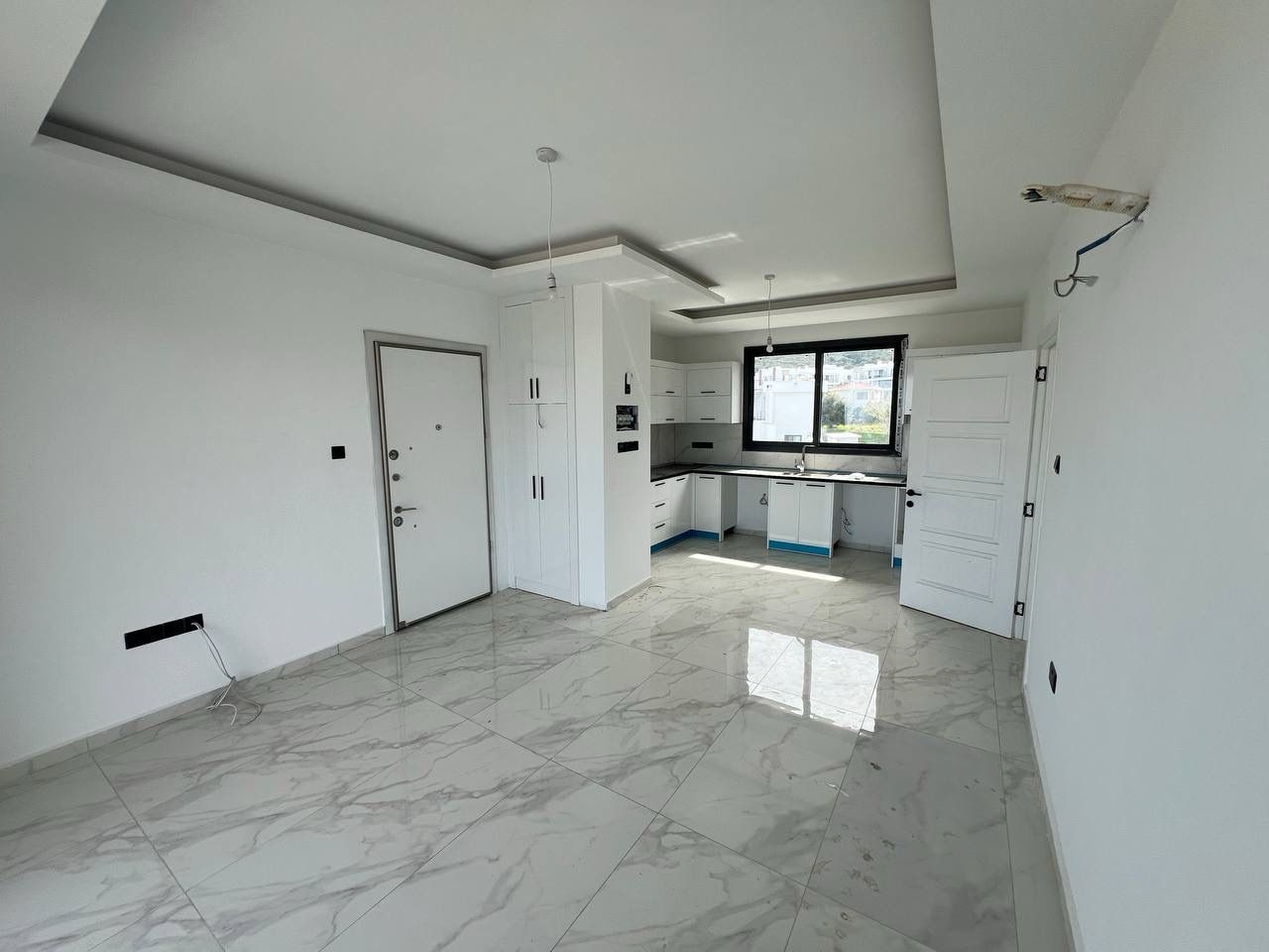 3-комнатные апартаменты 69м2 с террасой в Алсанджаке — фото 3