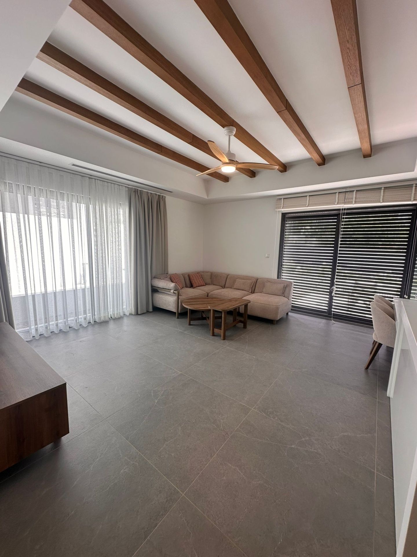 3-комнатные апартаменты 116 м² с собственным садом 55 м² в Алсанджаке — фото 28
