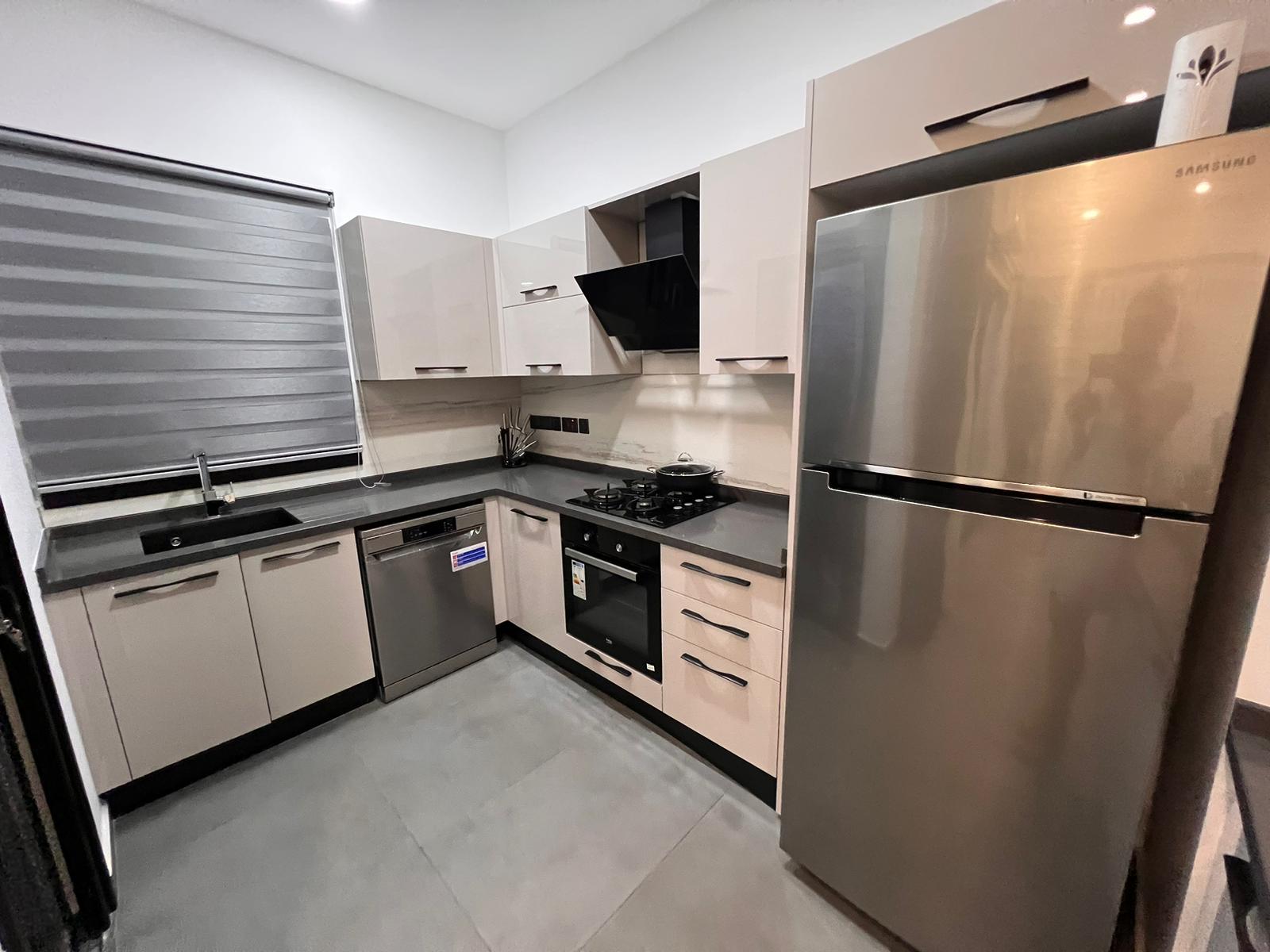 3-комнатный пентхаус 142 м² с террасой на крыше 65 м² и джакузи — фото 8