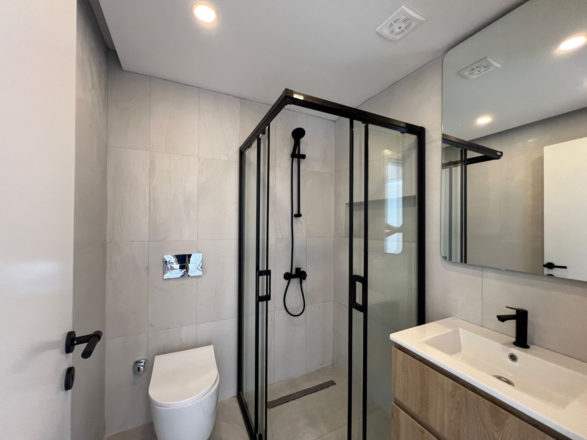 2-комнатные апартаменты 57 м² с мебелью и техникой в элитном комплексе в Эсентепе — фото 13