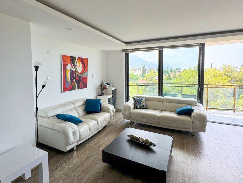 4-комнатные апартаменты 150 м² в роскошном комплексе в центре Кирении — фото 8