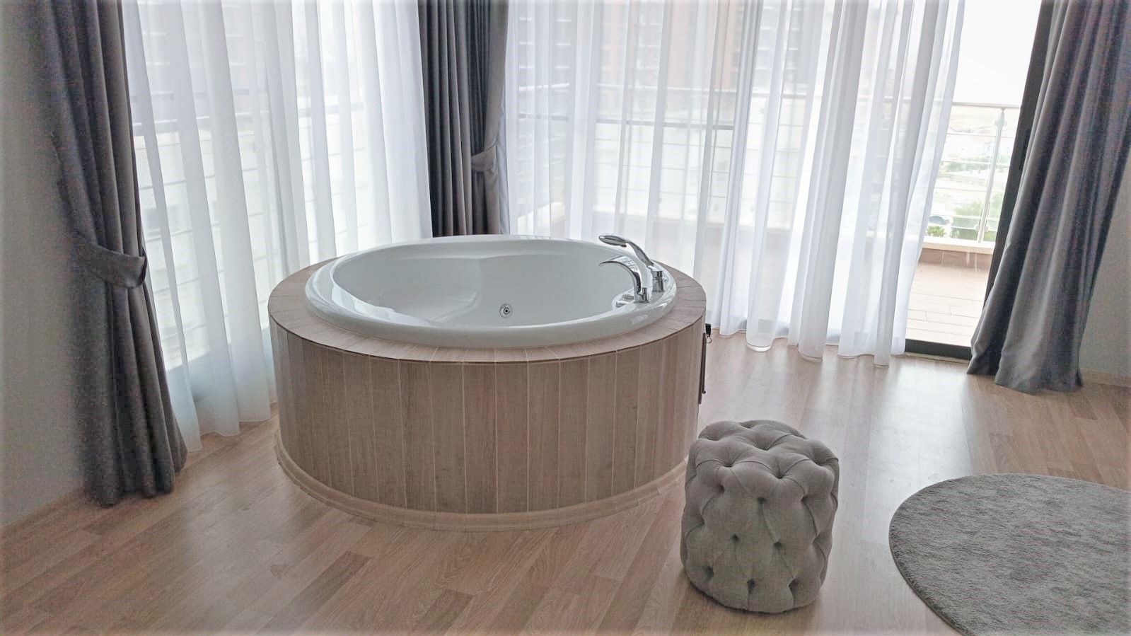 4-комнатные апартаменты 225 м² с террасой 60 м² и джакузи в курортном комплексе — фото 10