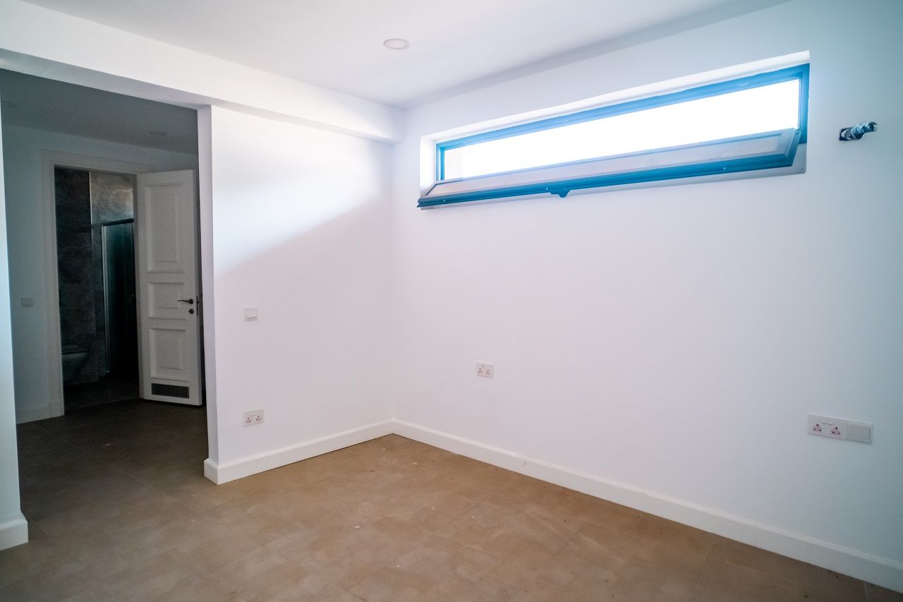 Квартира 4+1 (230 м2) с частным бассейном в Беллапаисе — фото 51